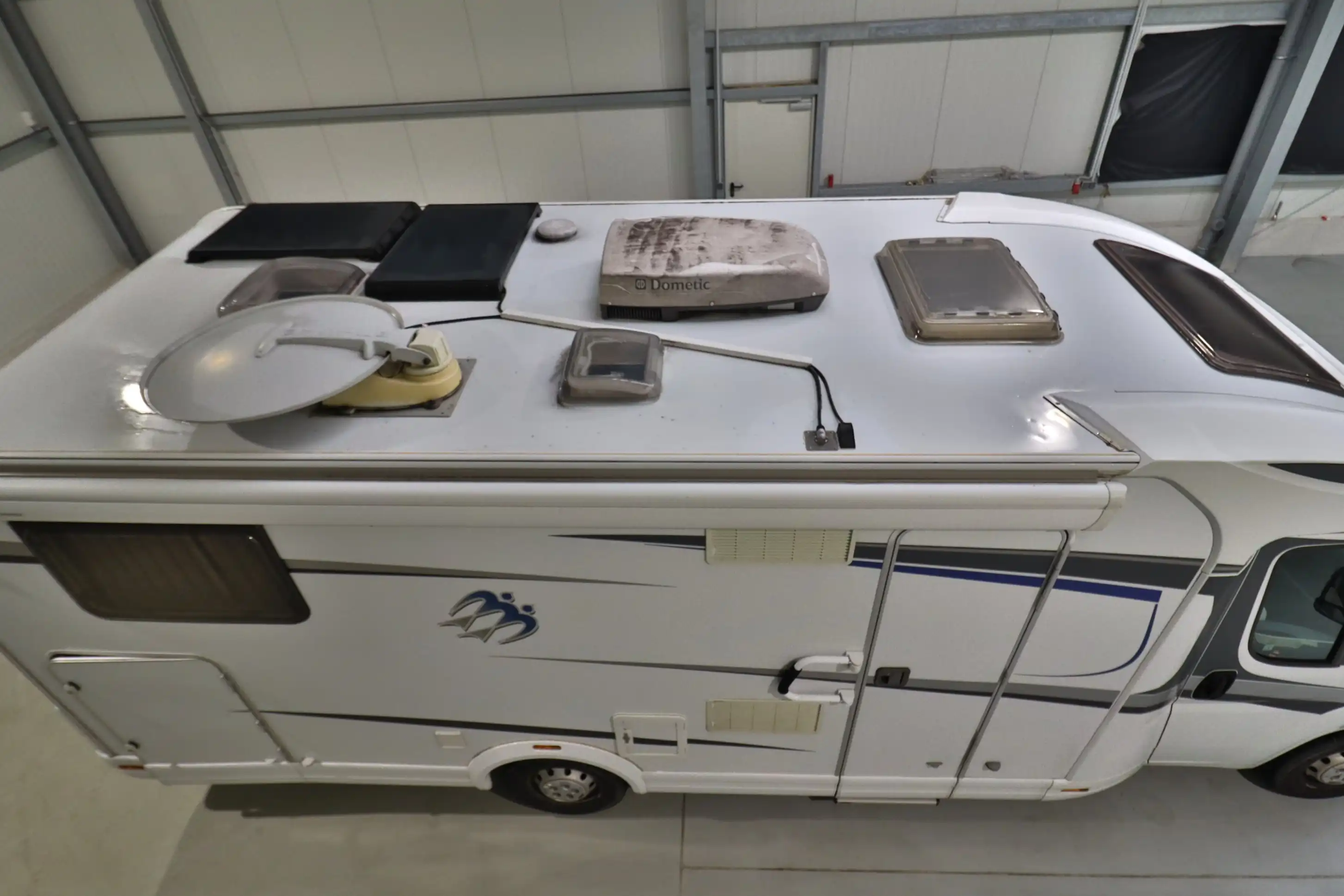 KNAUS SKY TI 700 MEG